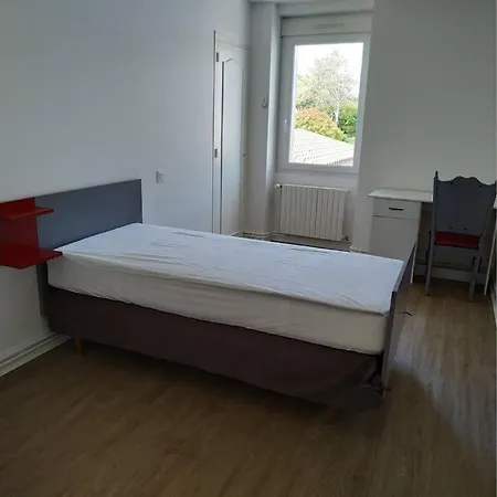 Familial Chaleureux A La Campagne 20mn Futuroscope Nyaraló *